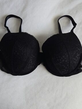 Victoria's Secret Black Lace Push-Up Bra